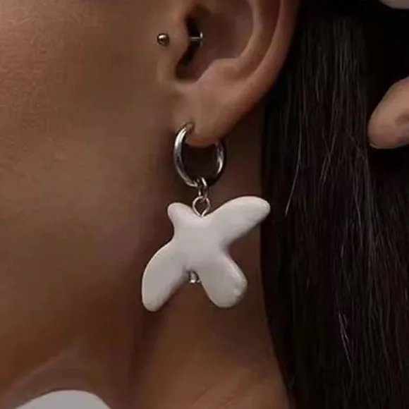 Round Ear Hoop White Peace Dove Earrings Jewelry - Picture 9 of 13